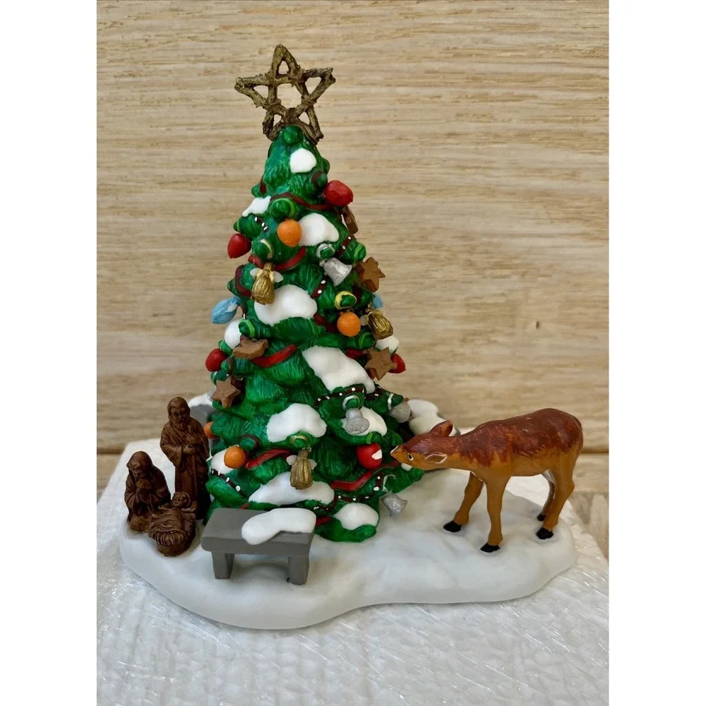 Vtg Dept. 56 New England Village New England Town Tree Nativity #56695 2008
